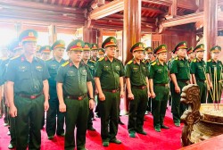 Ban chỉ huy phòng thủ khu vực 5 Anh Sơn và các đ/c cán bộ nhân viên ban chỉ huy phòng thủ khu vực 5 Anh Sơn đã về dâng hoa dâng hương lên anh linh chủ tịch Hồ Chí Minh và các anh hùng liệt sỹ tại nghĩa trang liệt sỹ Việt Lào, xã Anh Sơn, tỉnh 